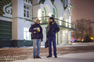 Разговор был продолжен и в заснеженном дворе Казанского монастыря.