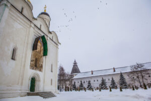 Фото Алексей Чернов_Пафнутьево-Боровский монастырь погружение в русское средневековье8